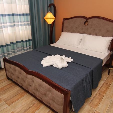 Charos Dormitel Hotel Dumaguete City Екстериор снимка