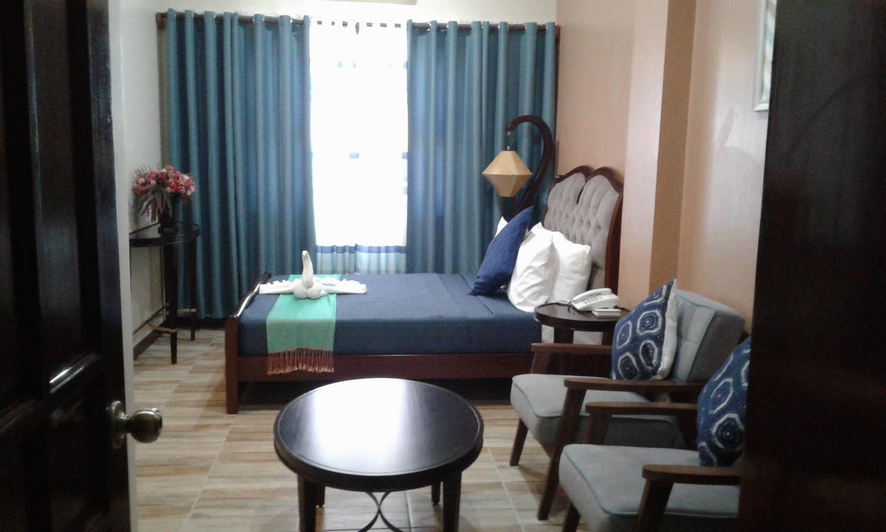 Charos Dormitel Hotel Dumaguete City Екстериор снимка