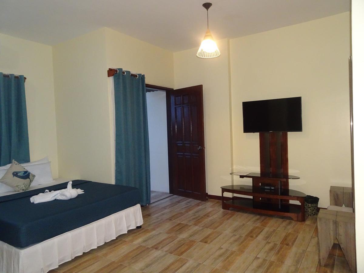 Charos Dormitel Hotel Dumaguete City Екстериор снимка