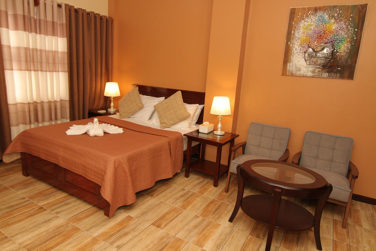 Charos Dormitel Hotel Dumaguete City Екстериор снимка