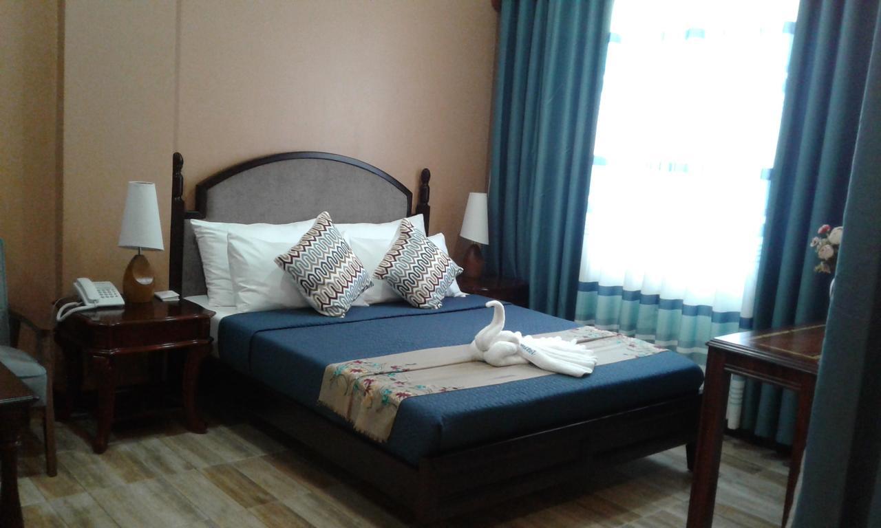 Charos Dormitel Hotel Dumaguete City Екстериор снимка