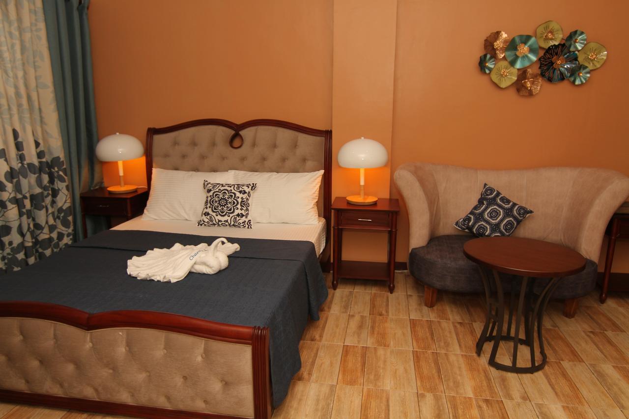 Charos Dormitel Hotel Dumaguete City Екстериор снимка