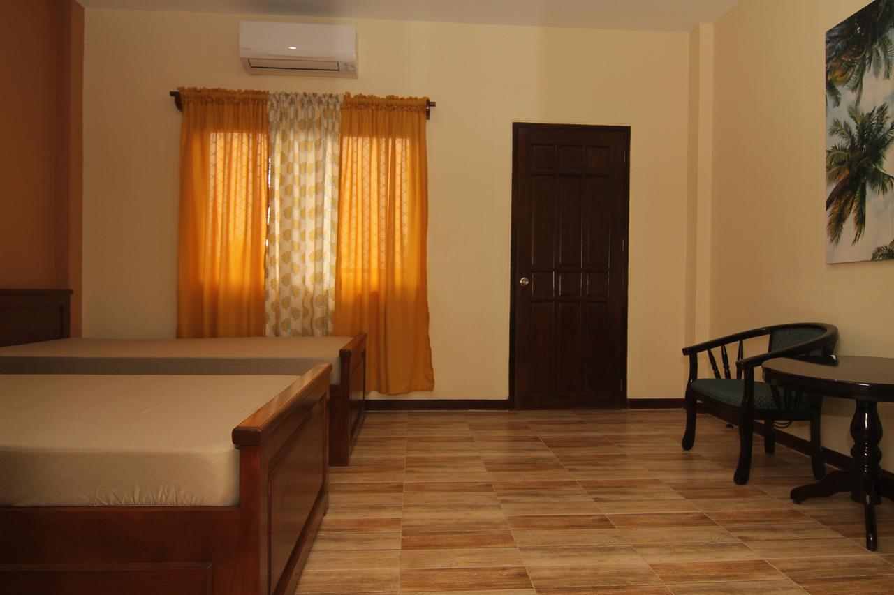 Charos Dormitel Hotel Dumaguete City Екстериор снимка