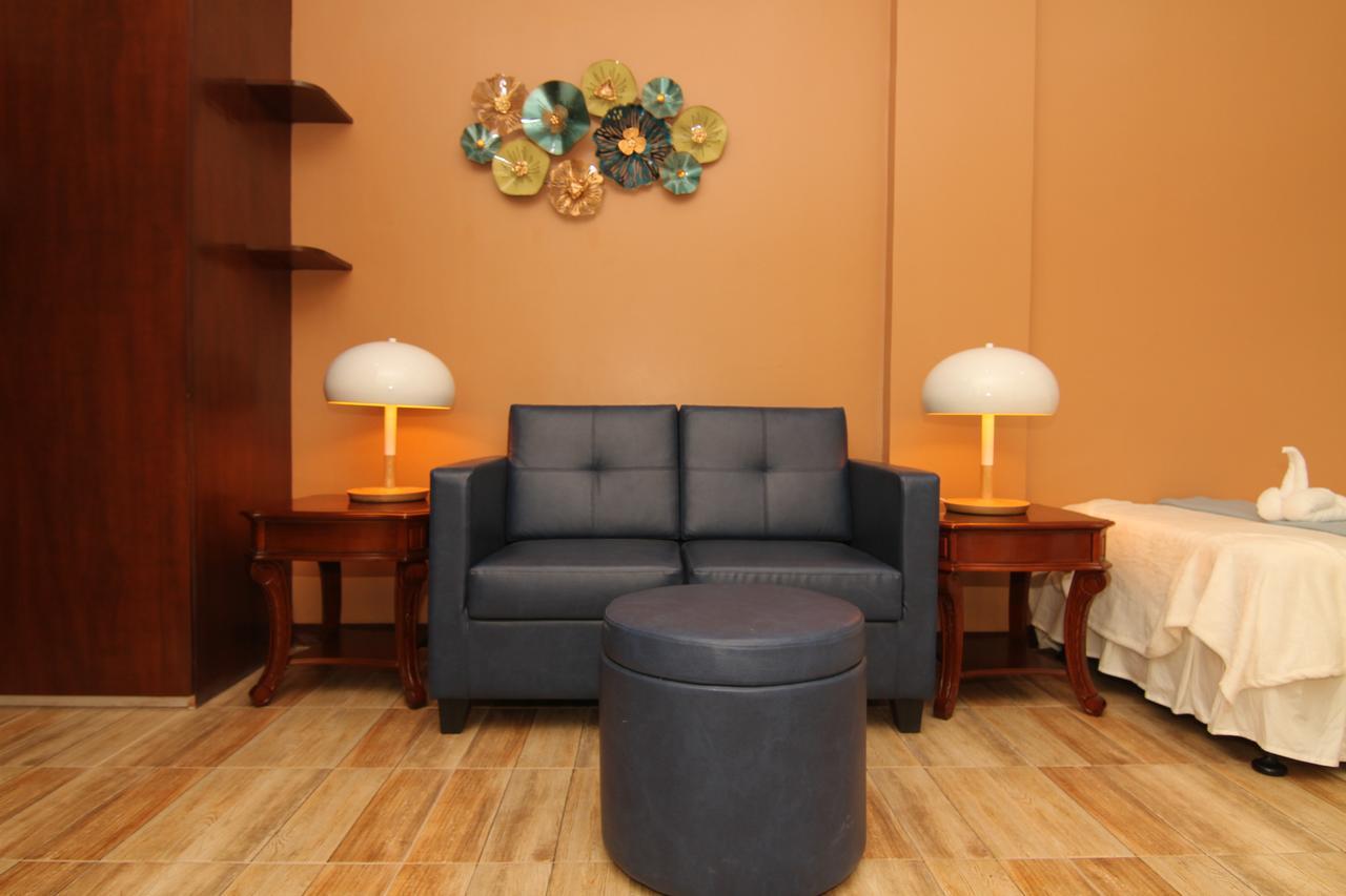 Charos Dormitel Hotel Dumaguete City Екстериор снимка